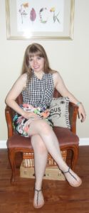 Sitting in my ootd